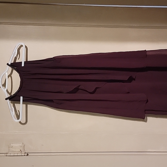 SLNY Fig Burgundy Dress Size 8 Chiffon Woman's Sheath Dressy r27 - Picture 3 of 12